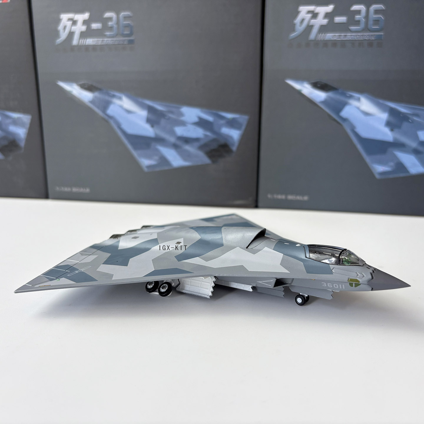 Modellino in Scala 1/144 del C - Model Kit Jet recensione e prezzo