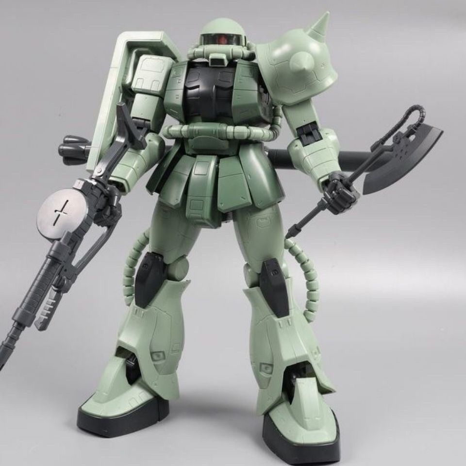 Nuovo Daban Mega 1/48 Zaku 2 K - Model Kit Daban recensione e prezzo