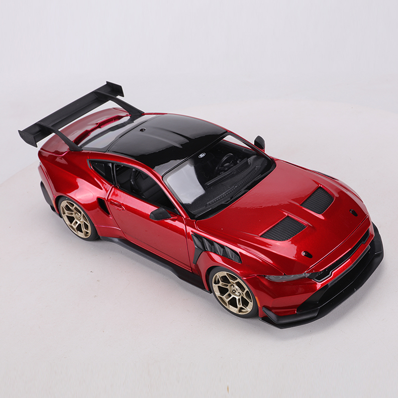Maisto 1:18 2025 Ford Mustang  - Model Kit Lamborghini recensione e prezzo