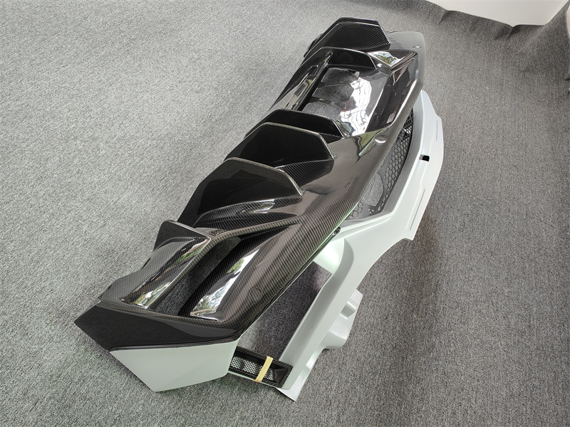 Nuovo Kit Carrozzeria Paraurti - Model Kit Lamborghini recensione e prezzo